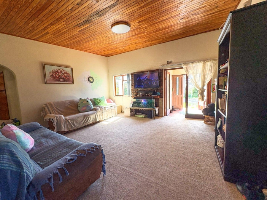 4 Bedroom Property for Sale in Stilbaai Wes Western Cape